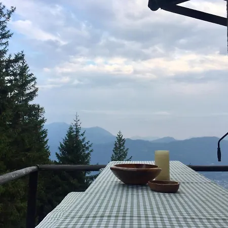 Chalet Ca' Pedrot, Design Retreat & Spa Monte Carasso