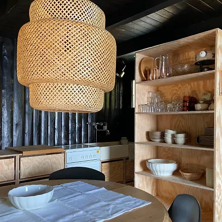 Chalet Ca' Pedrot, Design Retreat & Monte Carasso